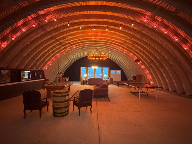 The Vortex set for an event with warm lighting